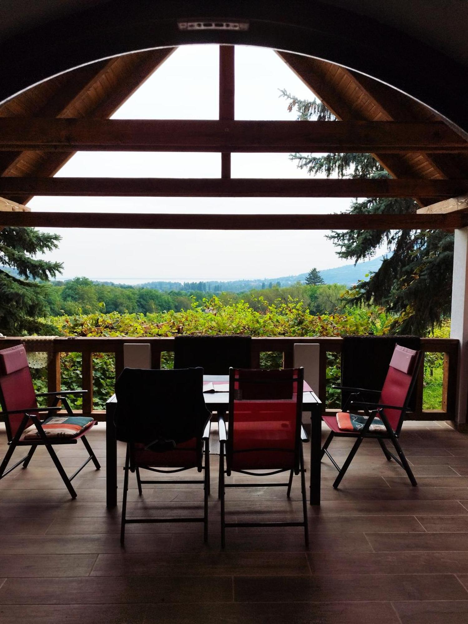 Klara Vendeghaz Villa Badacsonyörs Екстериор снимка